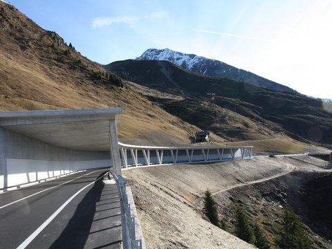 Avalanche protection gallery, Jaufen Pass / Passo Giovo Road