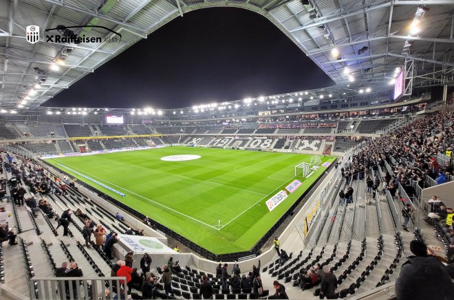 Raiffeisen Arena Linz eröffnet