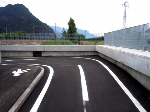 Rad- und Fußwegunterführung auf der LS 62 zwischen Leifers und Pfatten 