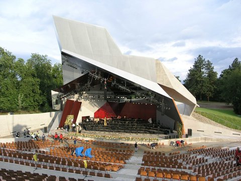 Padiglione open air, parco del castello