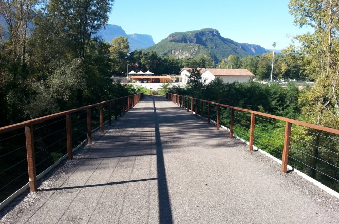 Emergency escape bridge of the Castelfeder tunnel, detour Auer / Ora