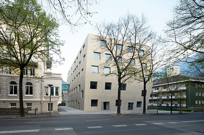 Scuola alberghiera professionale provinciale "Savoy"