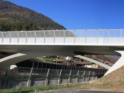 Autobahnüberführung „Kinderdorf“