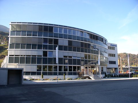 Administration building for the Alupress company