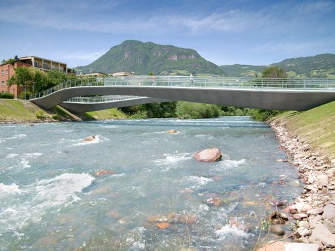 Museum Bridge