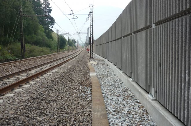 Installation of noise-protection walls along the Verona - Brenner railway at Maibad