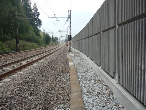 Realizzazione di barriere antirumore lungo la linea ferroviaria Verona – Brennero, località Bagni di Maggio