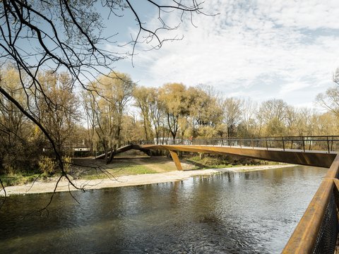 Pedestrian and bicycle path "Isarsteg Nord"