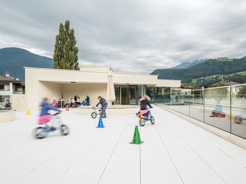 New construction of kindergartens in the Hermann-Delago-Strasse