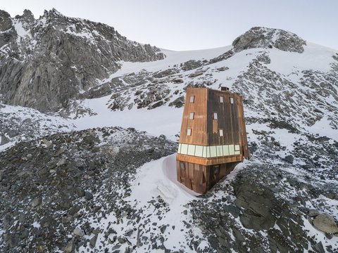 Rifugio Vittorio Veneto al Sasso Nero