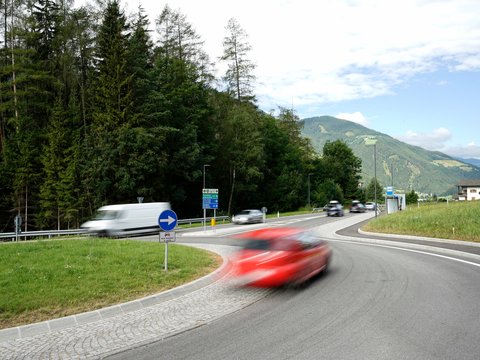 Construction of a round-about along the SS 12