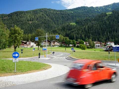 Construction of a round-about along the SS 12