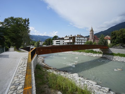 "StadtLandFluss: Flussraum Eisack-Brixen" - Hochwasserschutz Brixen 