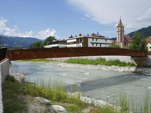 "StadtLandFluss: Flussraum Eisack-Brixen" - Hochwasserschutz Brixen 