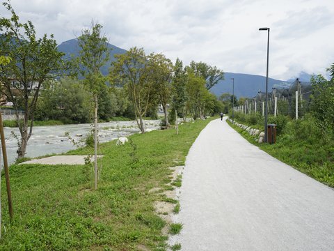 "StadtLandFluss: Flussraum Eisack-Brixen" - Hochwasserschutz Brixen 