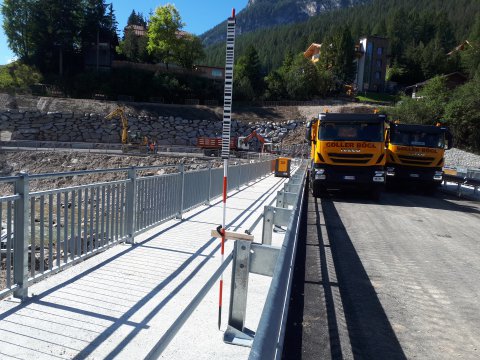 Statische Belastungsprobe der Brücke Pedraces